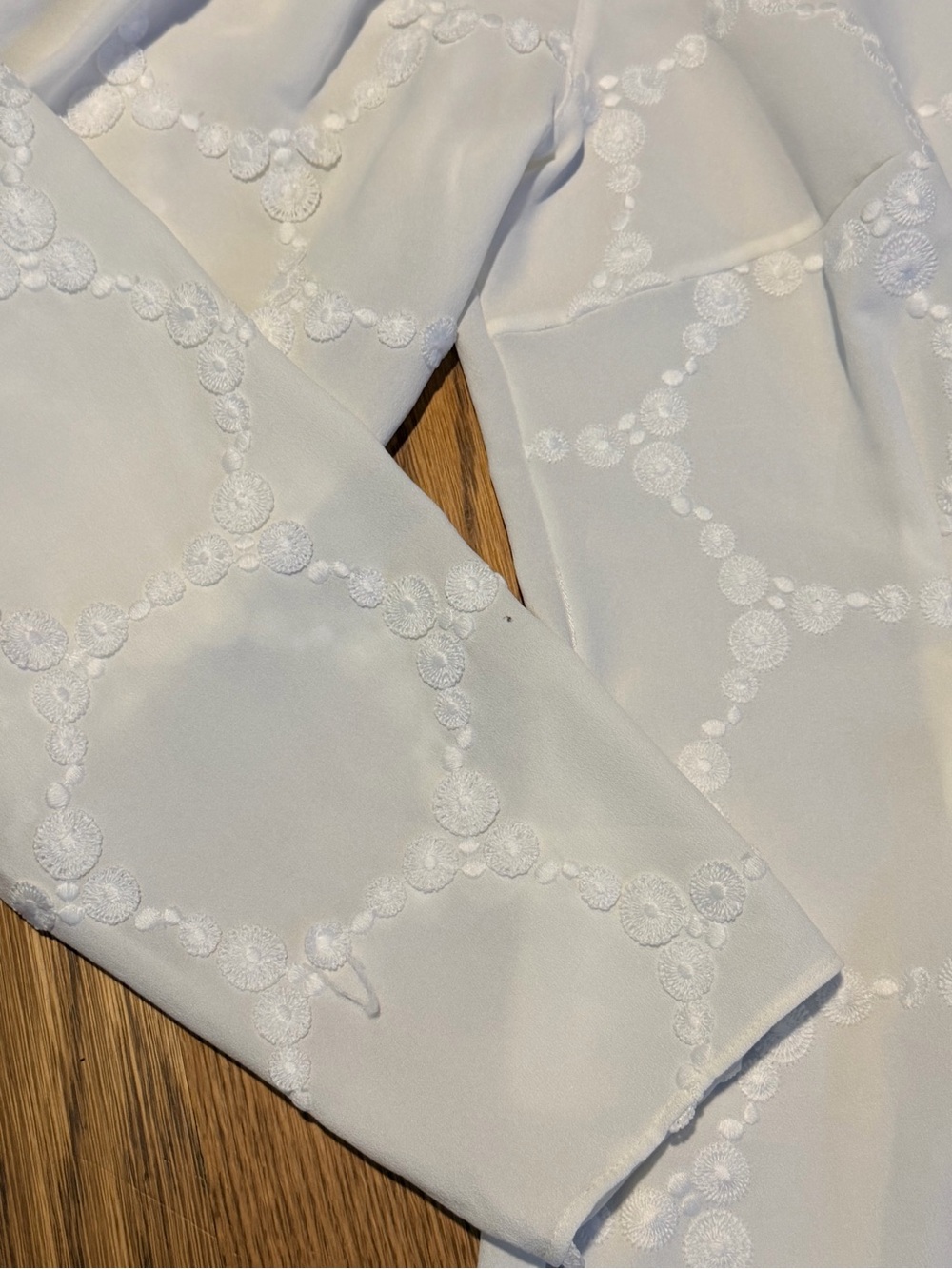 Akris Punto White Embroidered Belted Blouse Mock Neck Long Sleeve - Picture 8 of 16